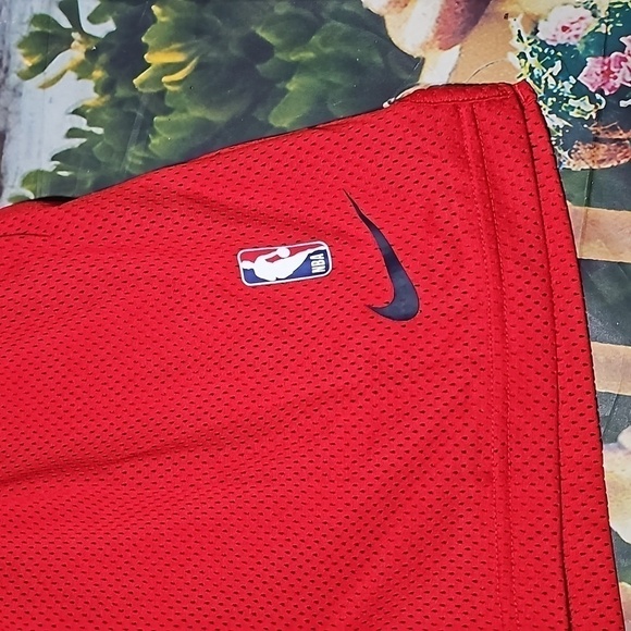 Nike Washington Wizards Red Mesh Basketball Shorts Size XXL NWT - Picture 4 of 7
